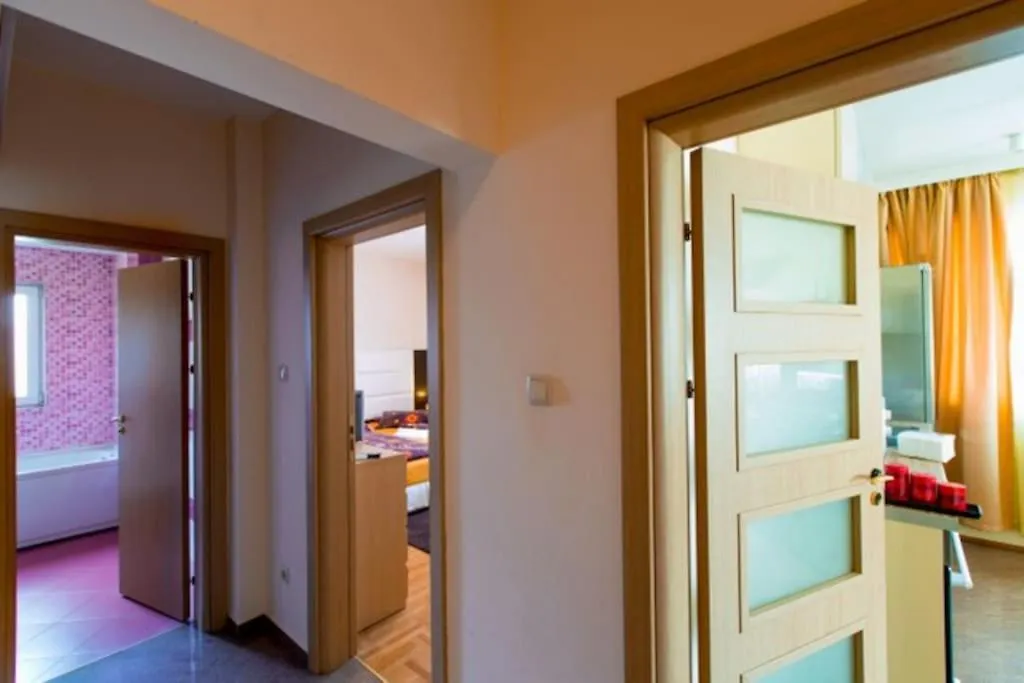 Alba Apartment - Prime Location Sofia