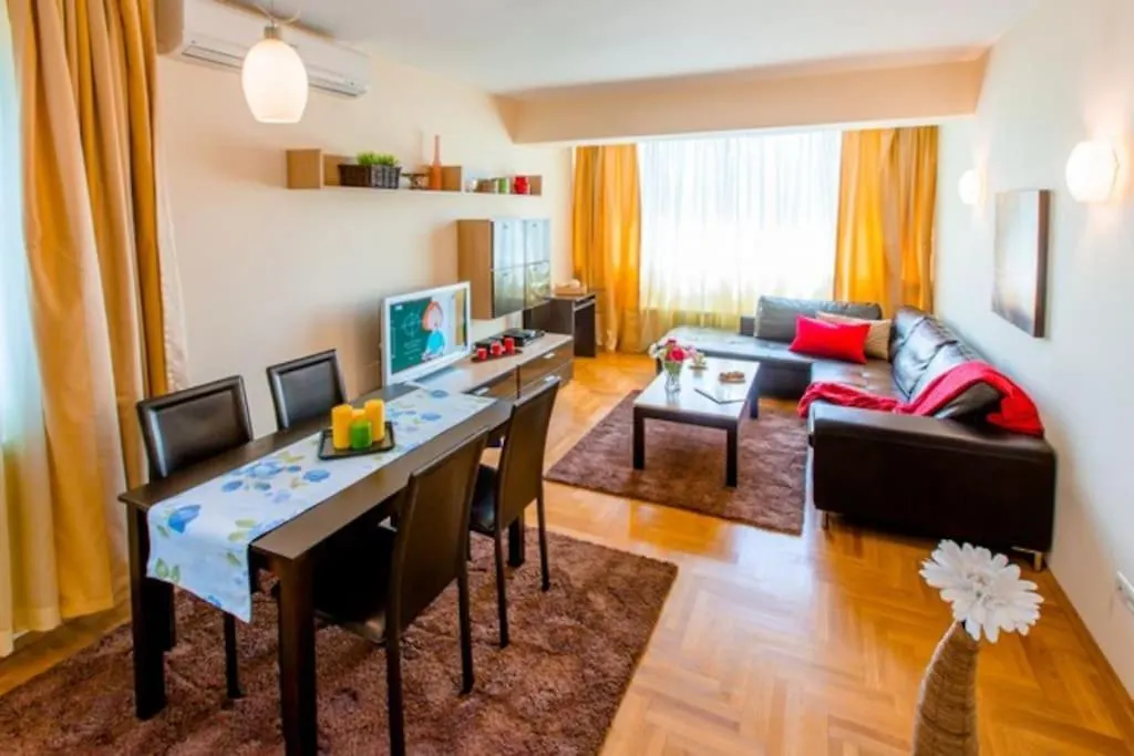 Alba Apartment - Prime Location Sofia