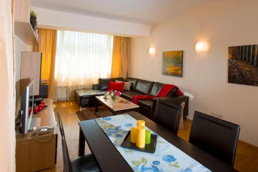 Alba Apartment - Prime Location Sofia